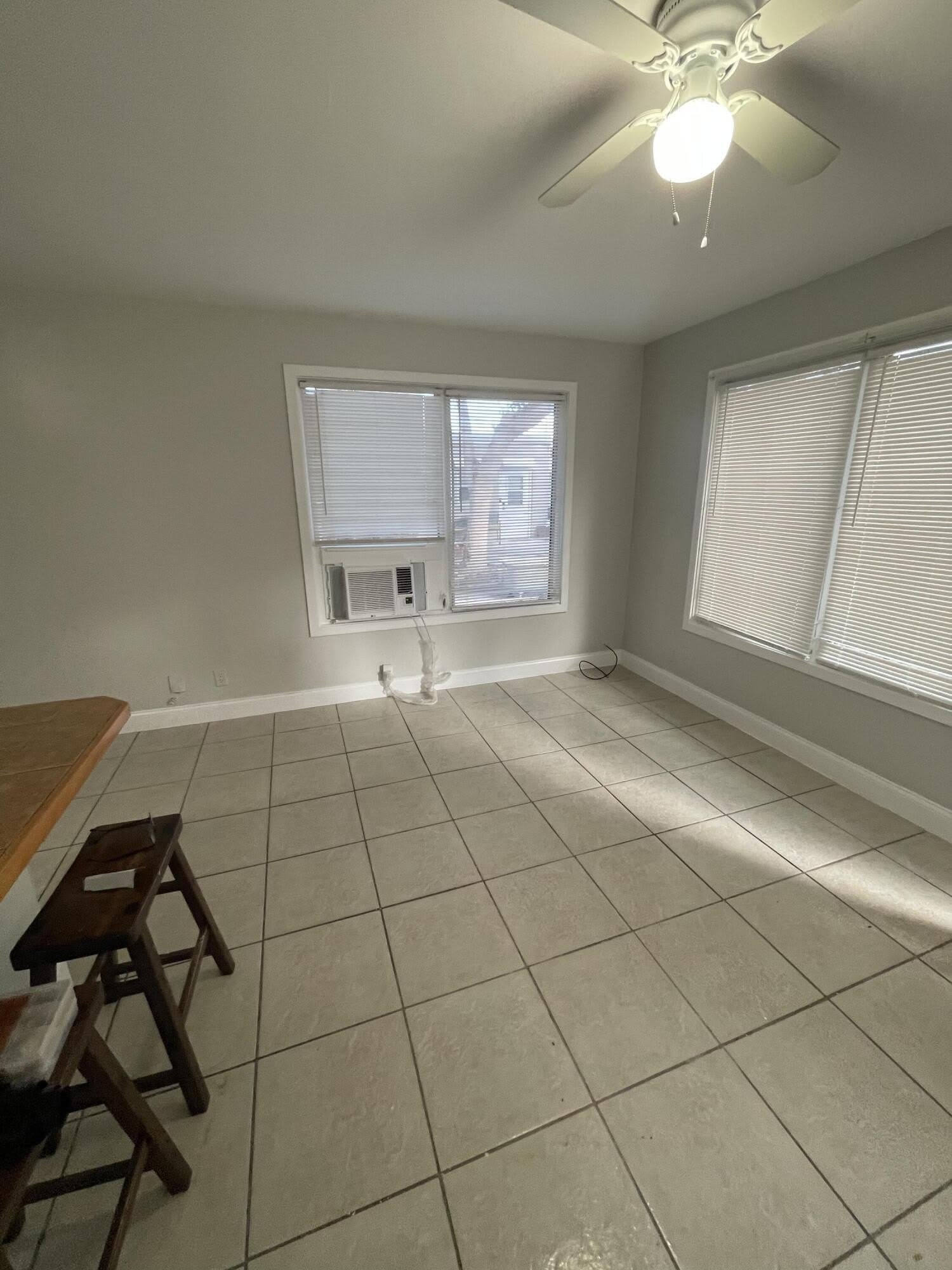 623 Selkirk Street – photo 3