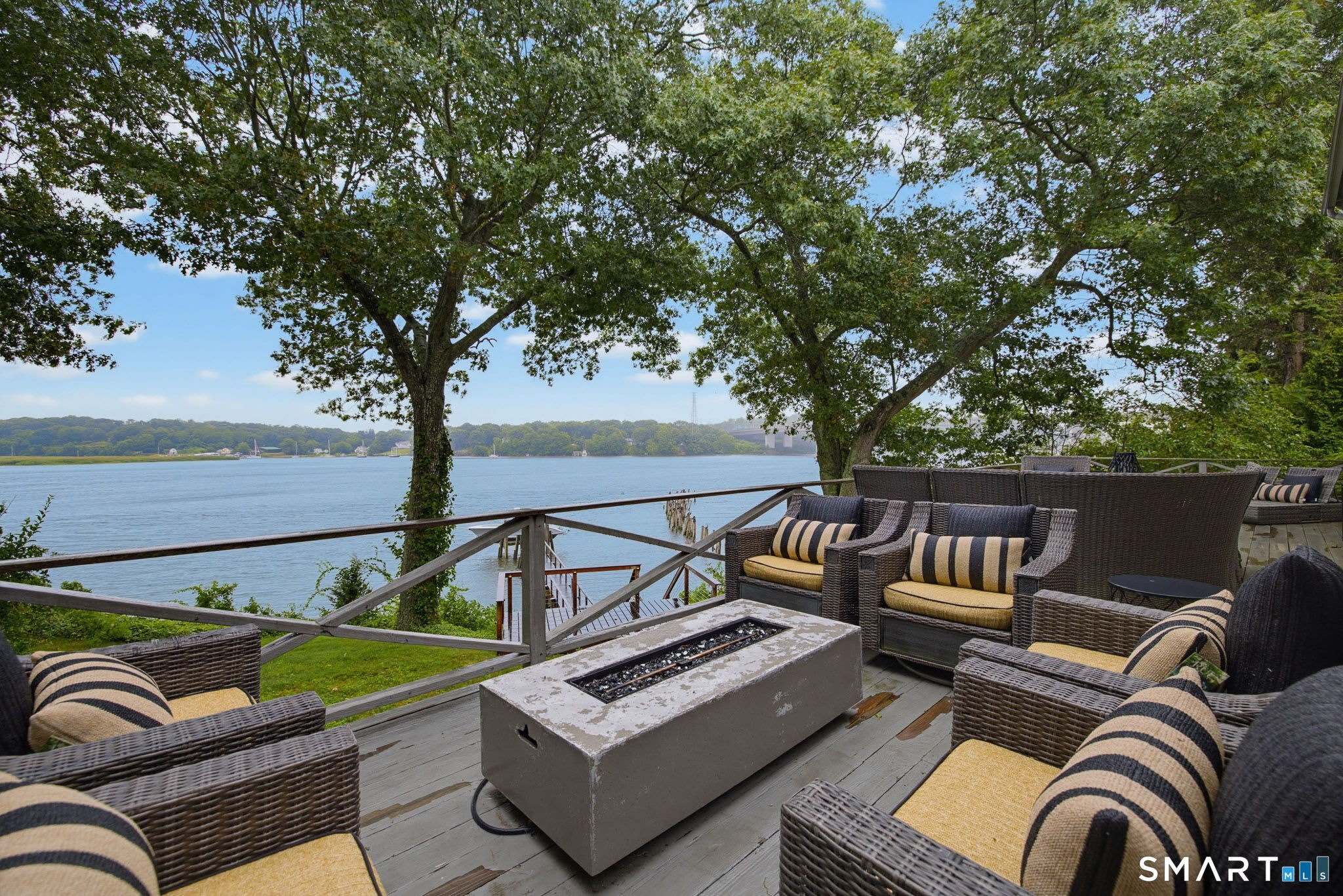 30 Riverside Avenue – photo 2