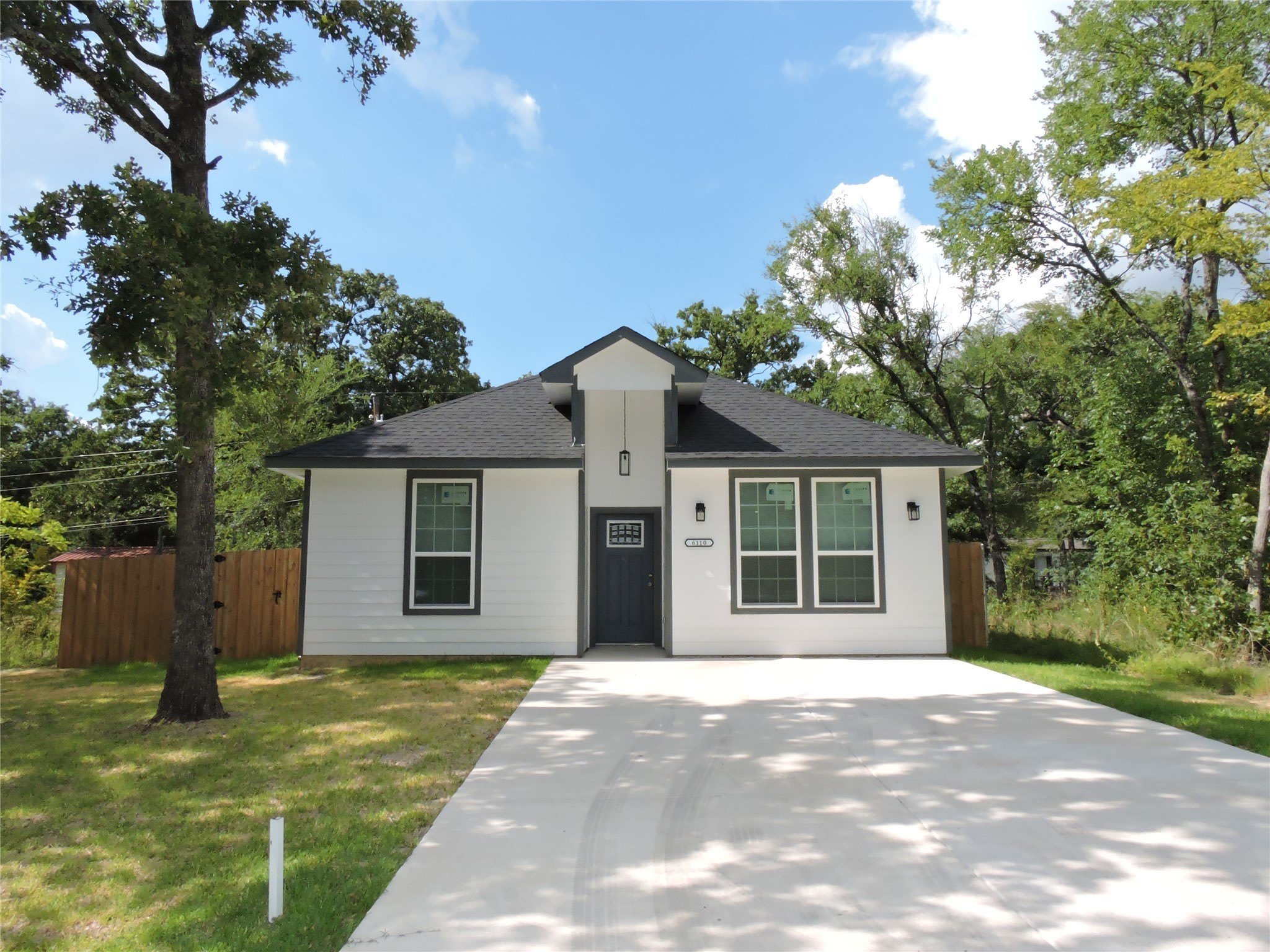 6110 Tejas Drive – photo 1