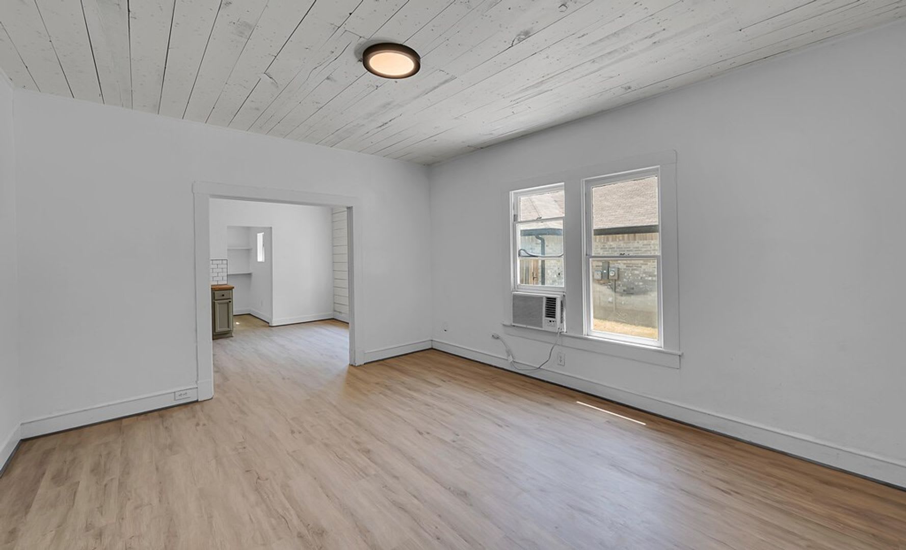 2BD/1BA Home in the Heart of Waco – photo 4