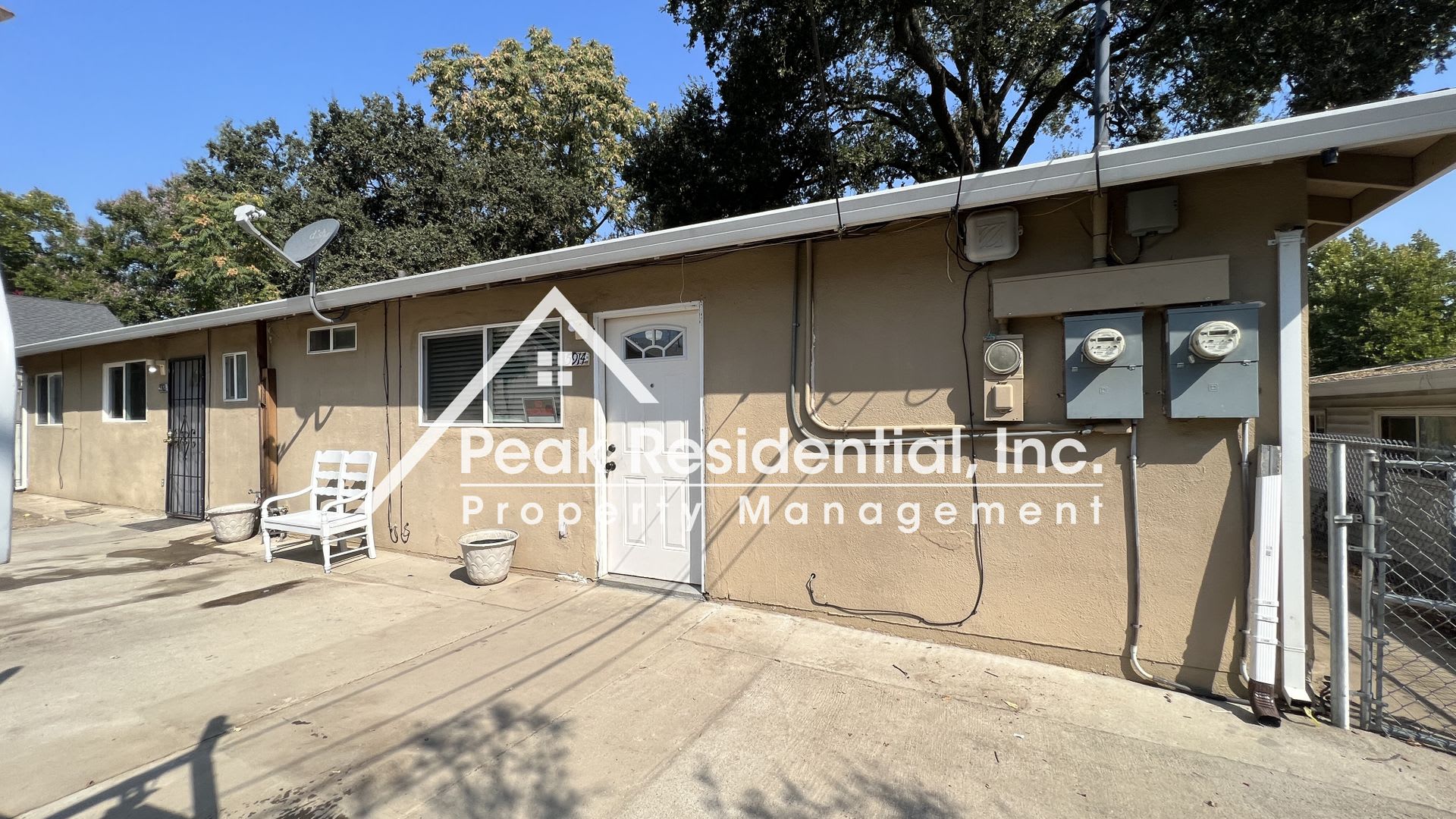 Carmichael 2bd/1ba Duplex near Manzanita & Auburn Blvd – photo 1