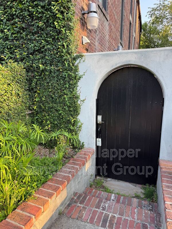 2 Francis Street – photo 2
