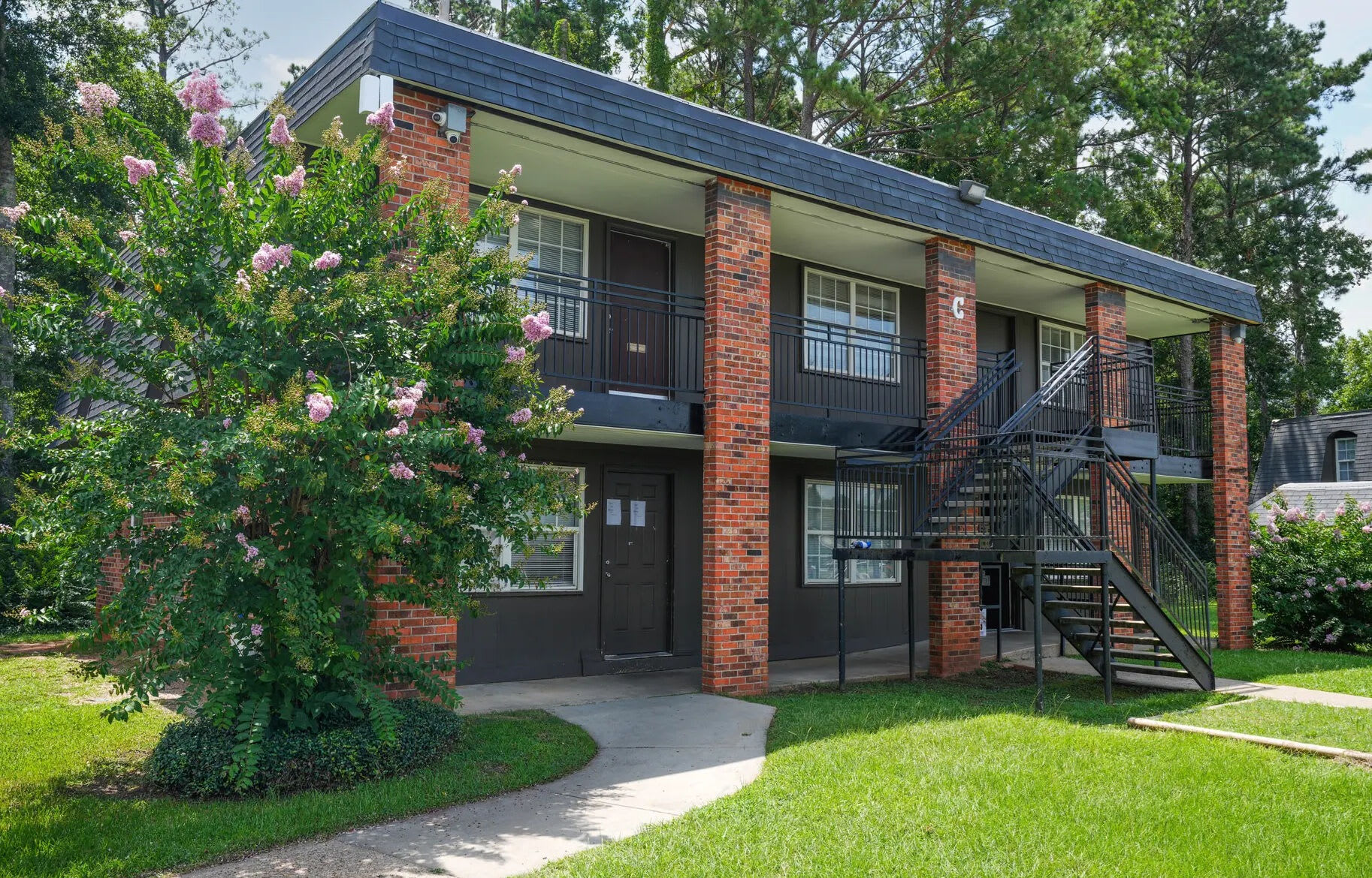 Summit at the Village Apartments – photo 4