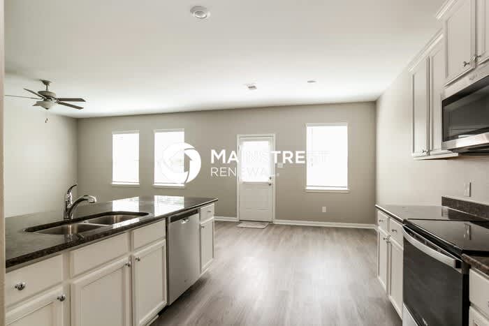 23019 Bellini Drive – photo 5
