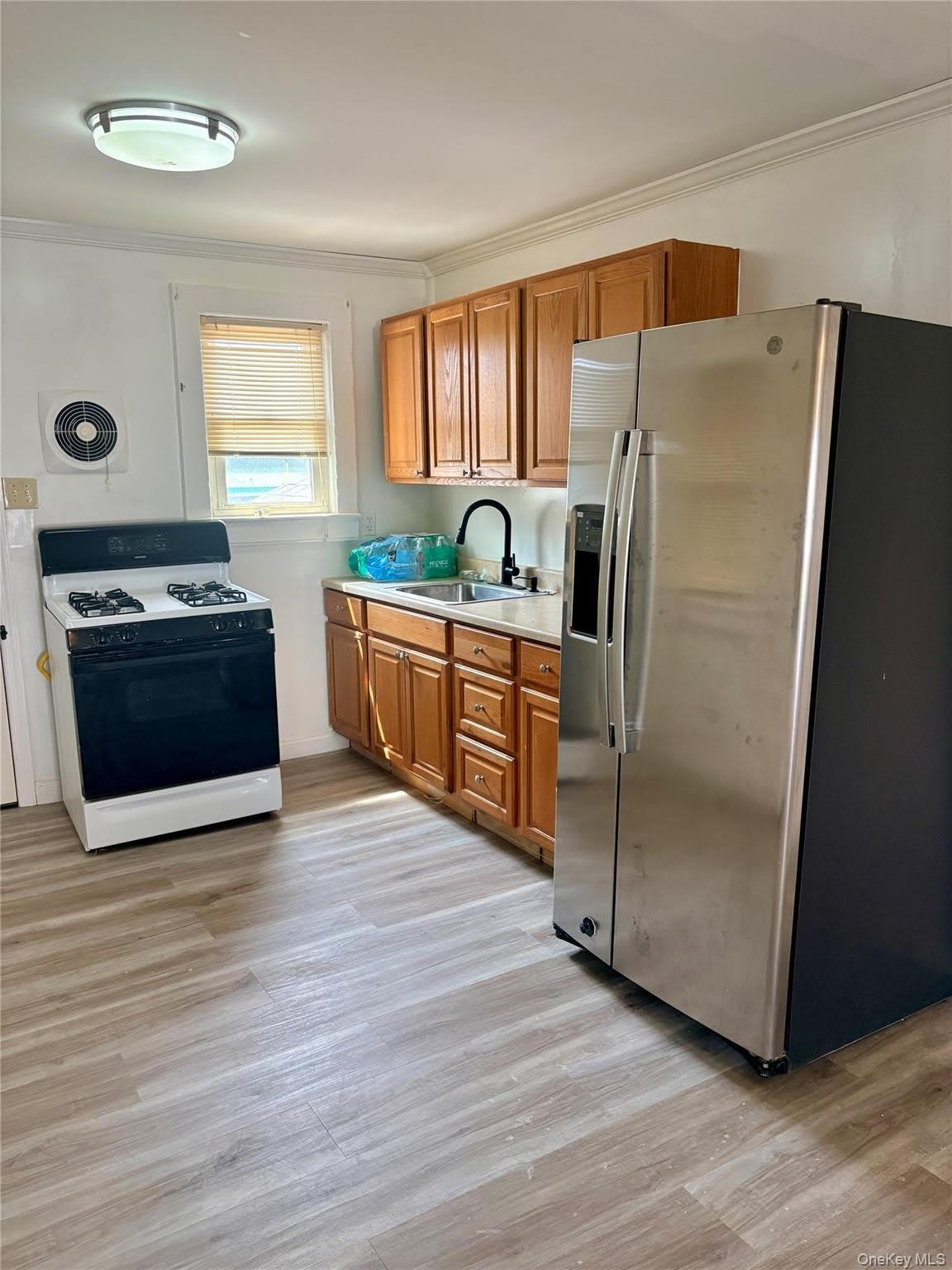 469 River Street – photo 4