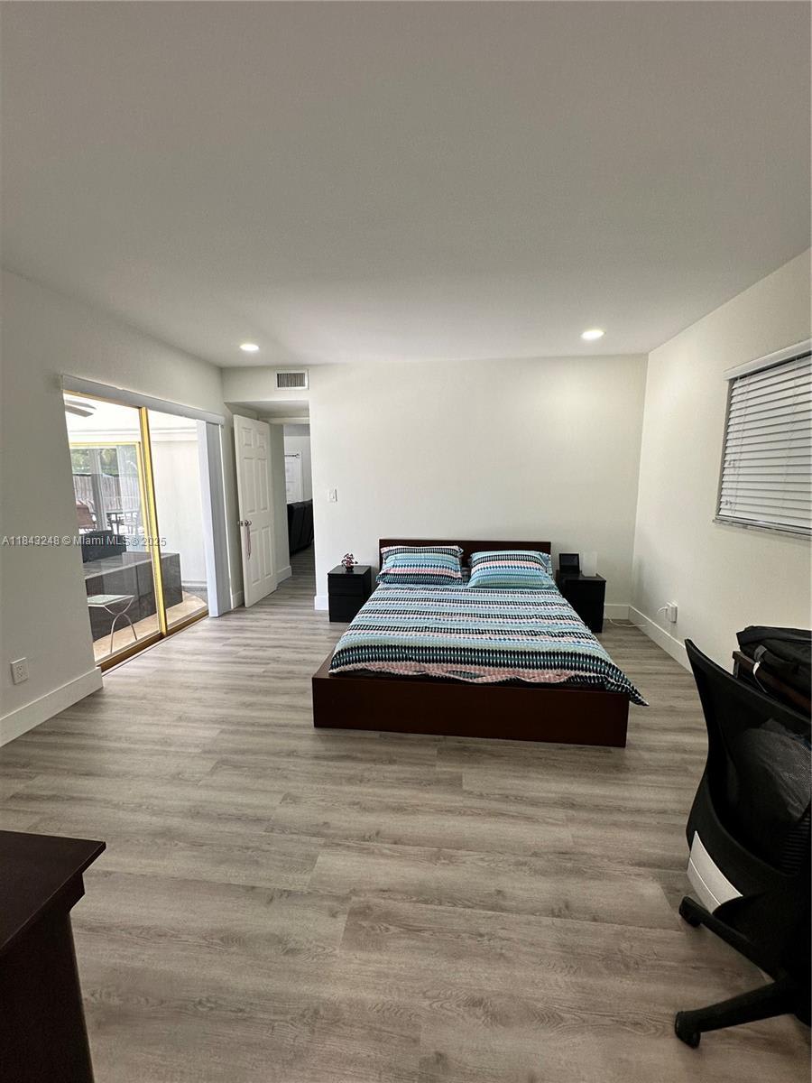 5300 Madison St – photo 4