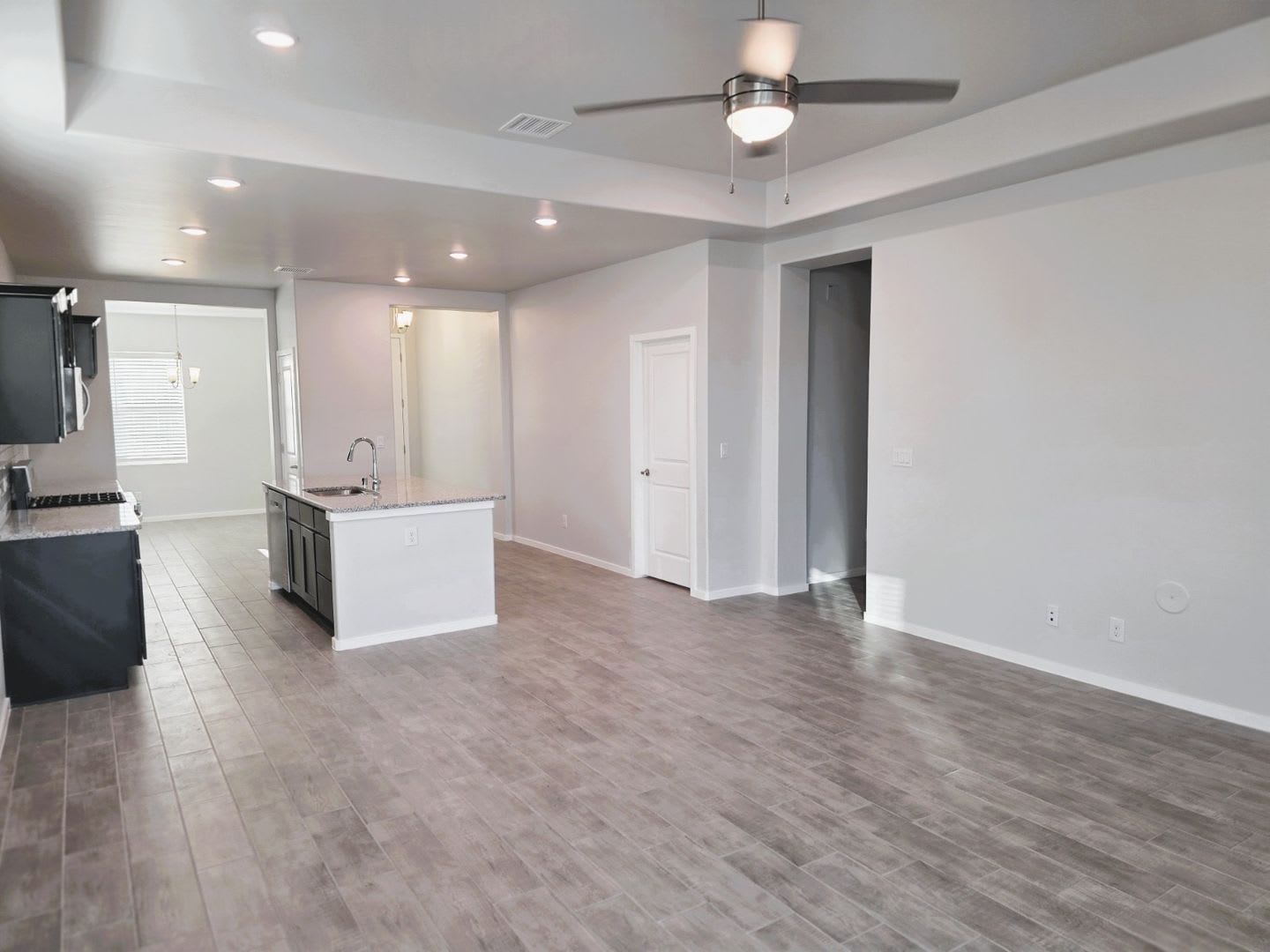 Beautiful East Side House 3 Bed 2 Baths Part Of The Overlook Casa Club That Includes Swimming Pool Gym Tennis Court Pickleball Courts – photo 4