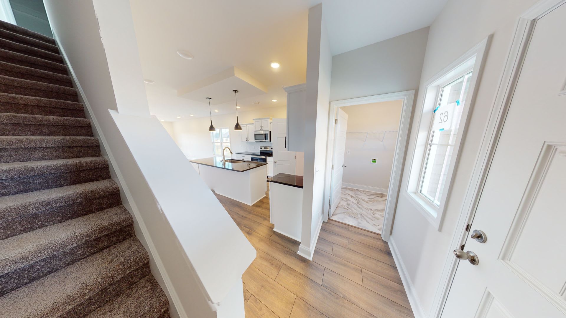 Modern Comfort, Great Location, and Pet-Friendly Living – photo 5