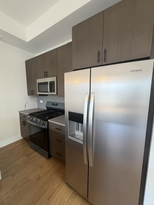 3354 N Sheffield Ave – photo 3