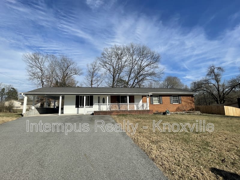 724 Waco Rd – photo 2