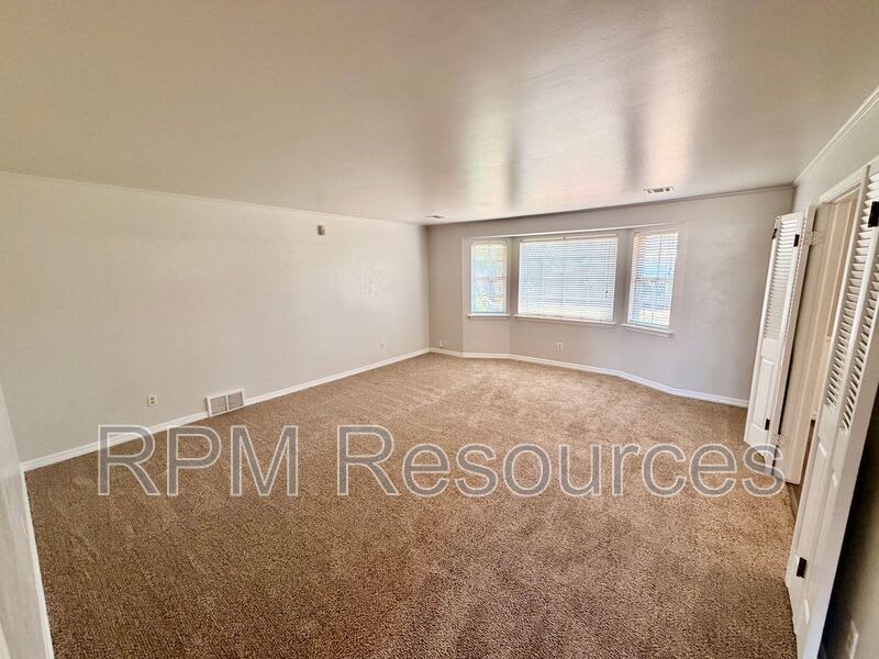 4120 Nw 44Th St – photo 4