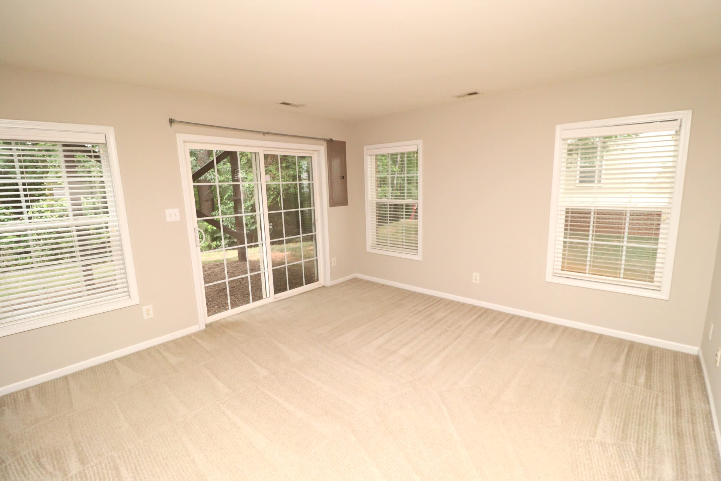 8120 Upper Lake Dr – photo 4