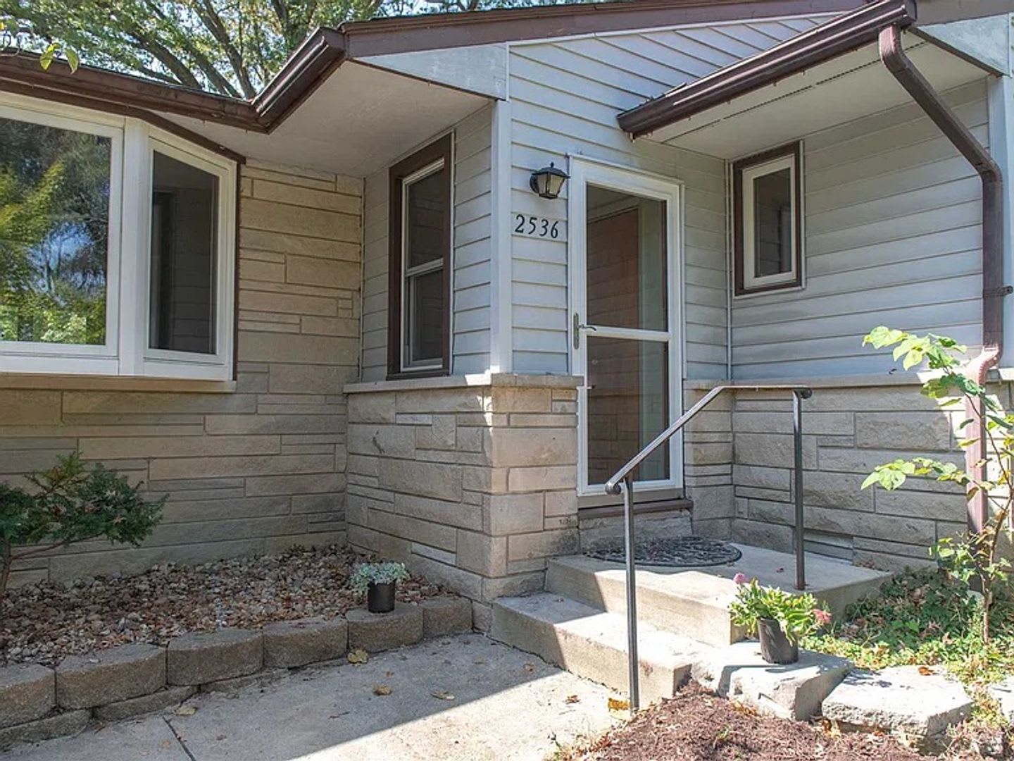 2536 E 8th – photo 5