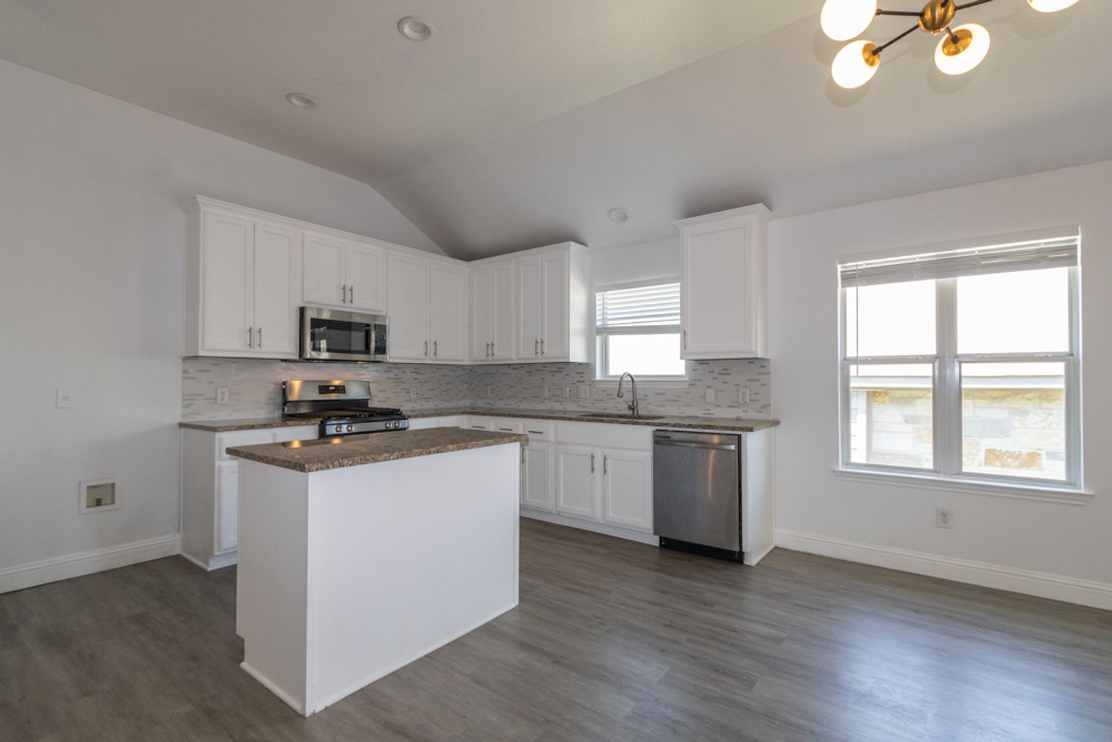 2005 Rachel Ln Round Rock Tx 78664 – photo 4
