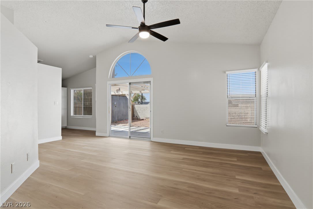 6224 Caprino Avenue – photo 3