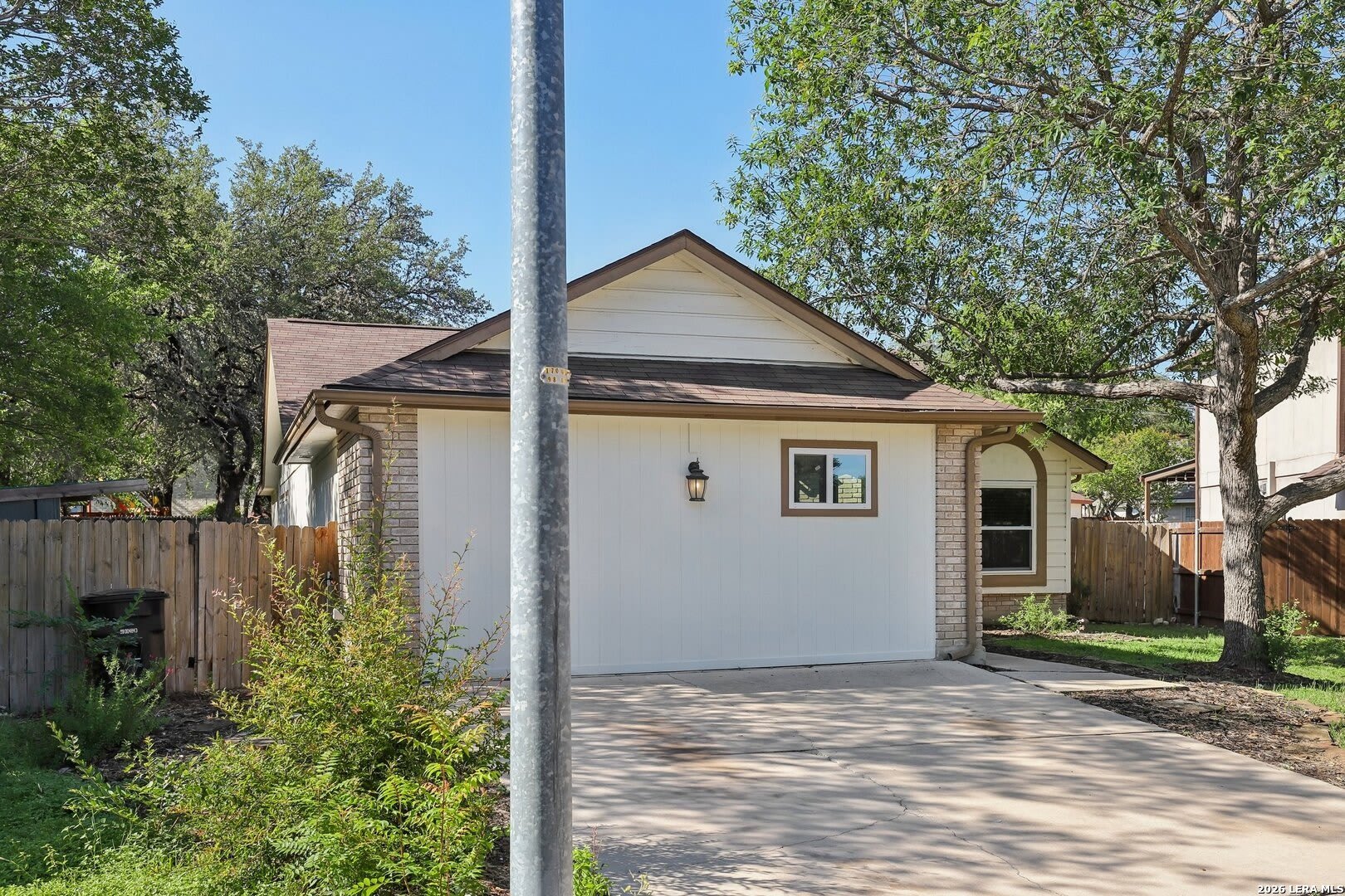 13802 Laurel Hollow Dr – photo 4