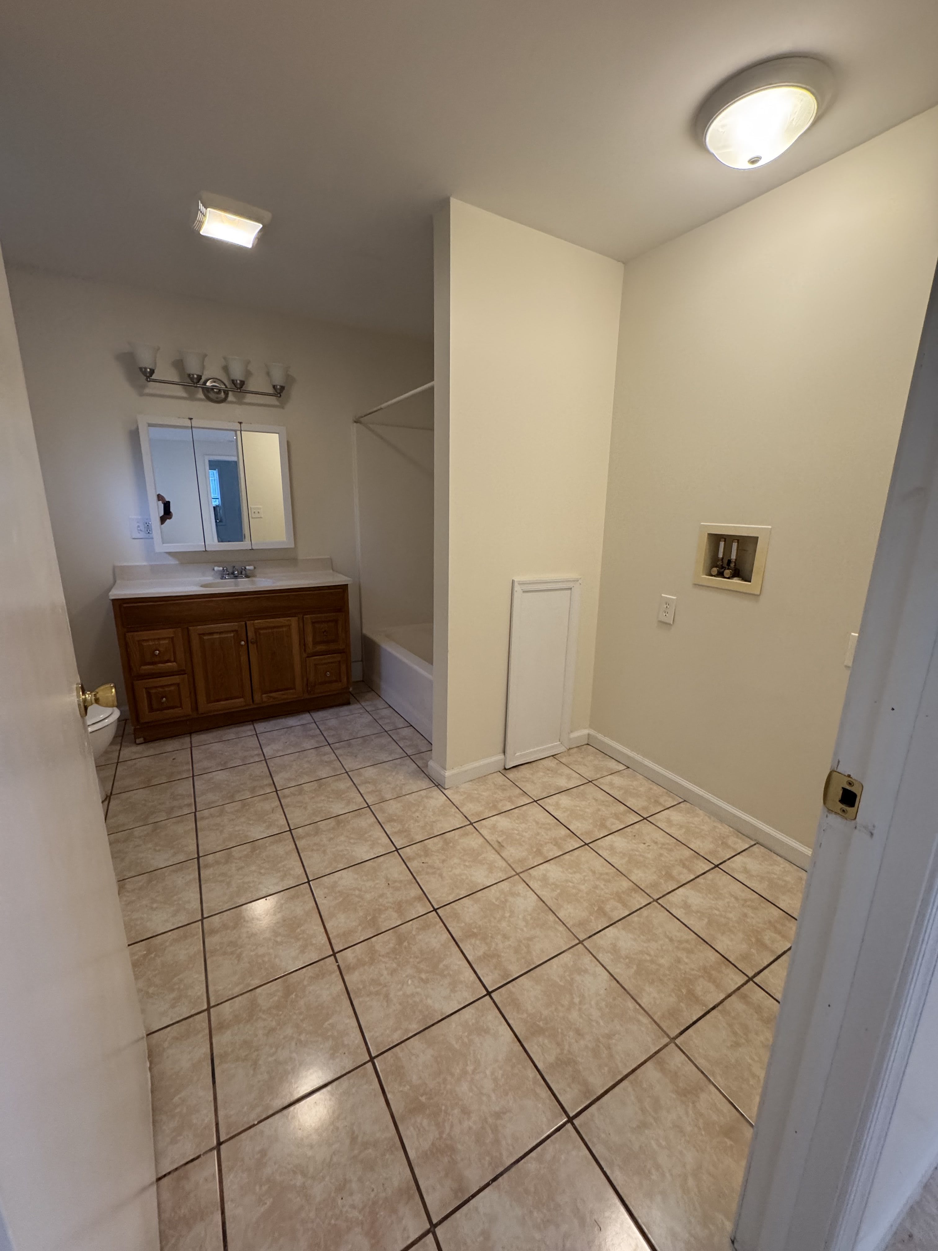 76 Broad St – photo 3