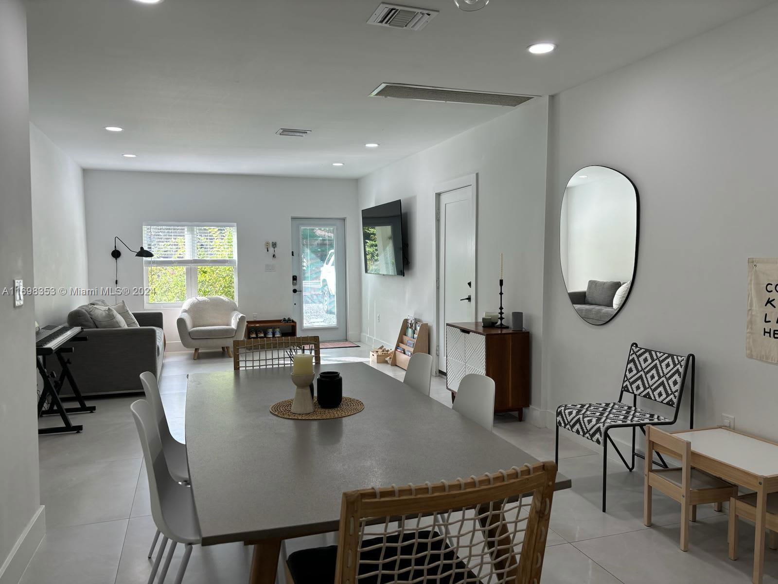 365 Northeast 87th Street – photo 4