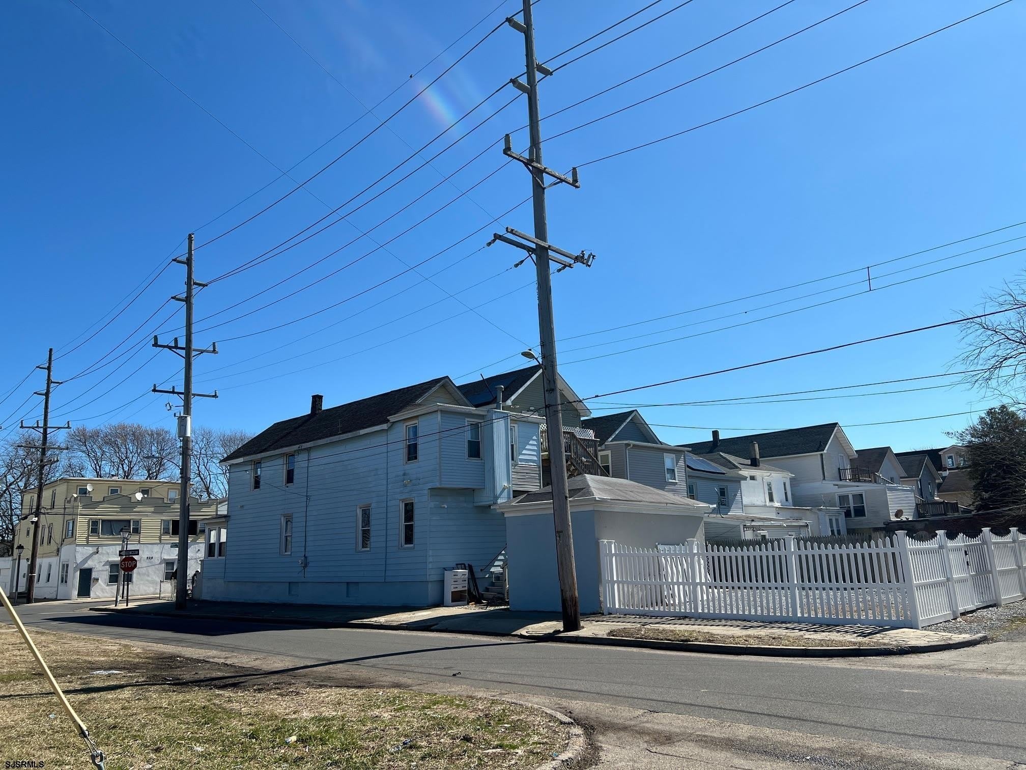 524 N Indiana Ave – photo 5