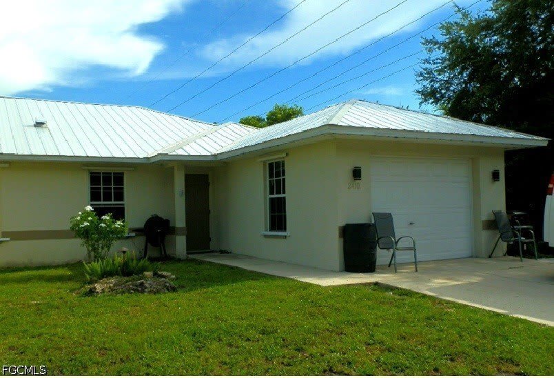 2410 NE 6th Street – photo 2