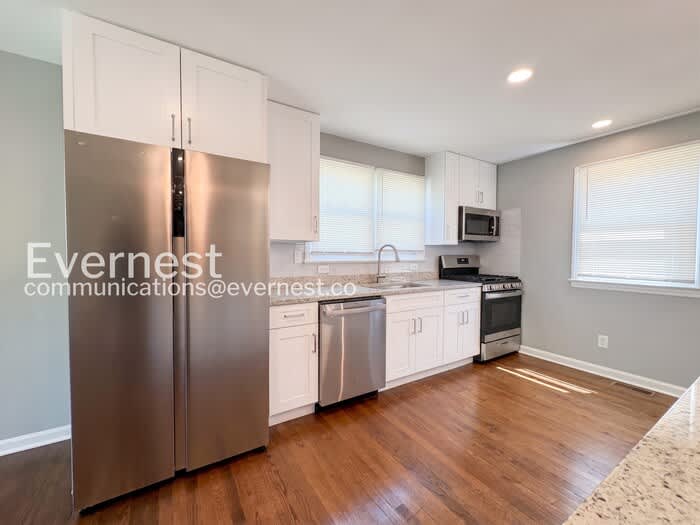 8713 Rhode Island Avenue – photo 3