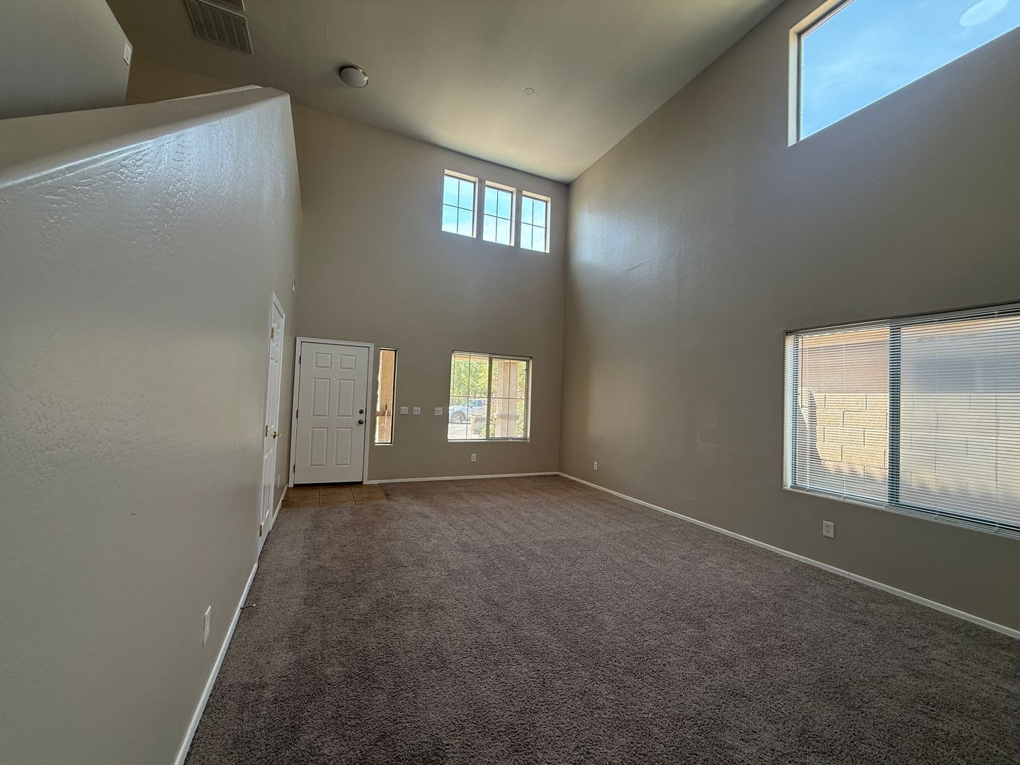 San Tan Valley, 5 bed, 3 bath, San Tan Heights – photo 4