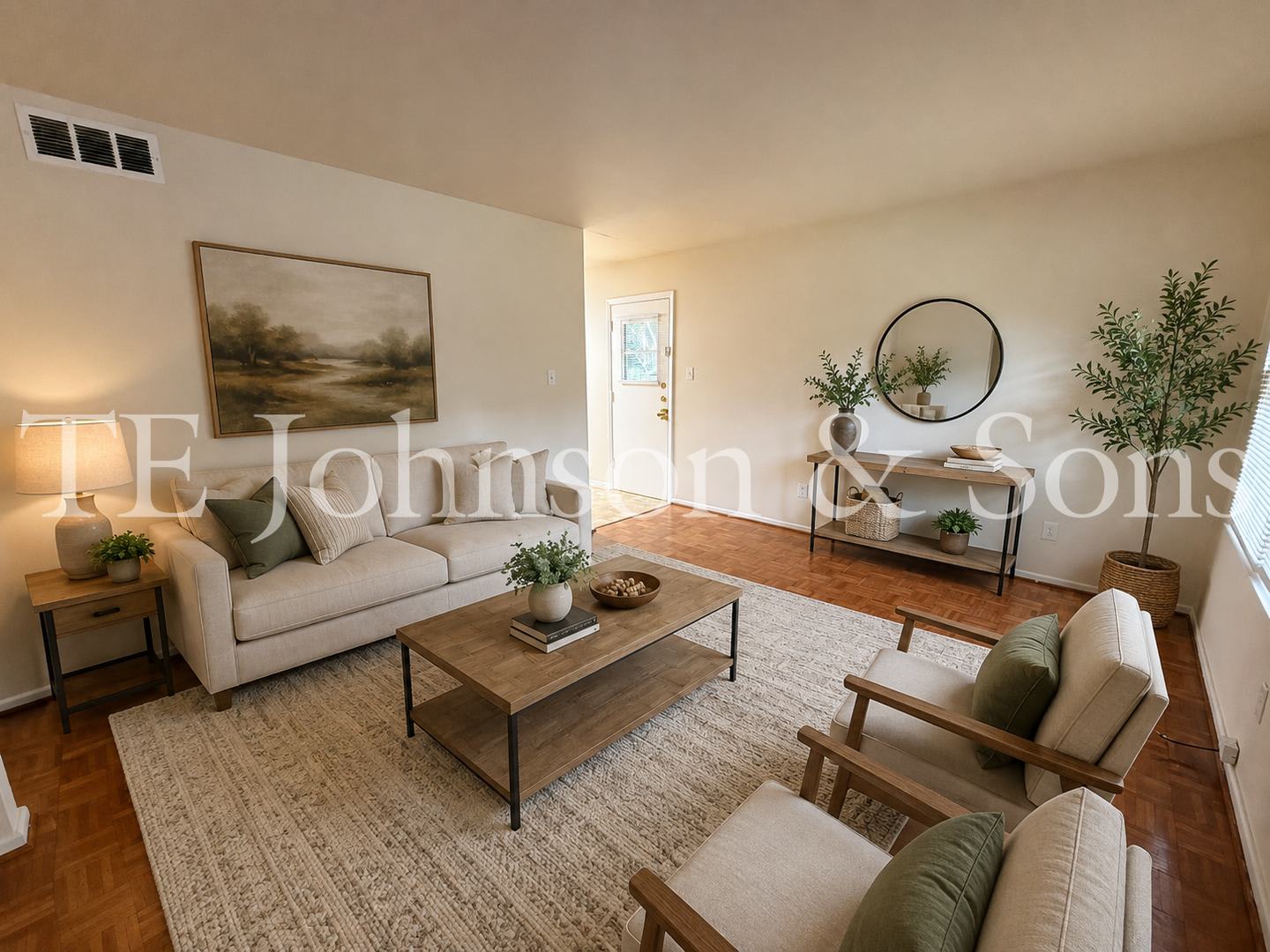 Charming 4 Bedroom Ranch with Fenced Yard and Hardwood Floors – photo 3