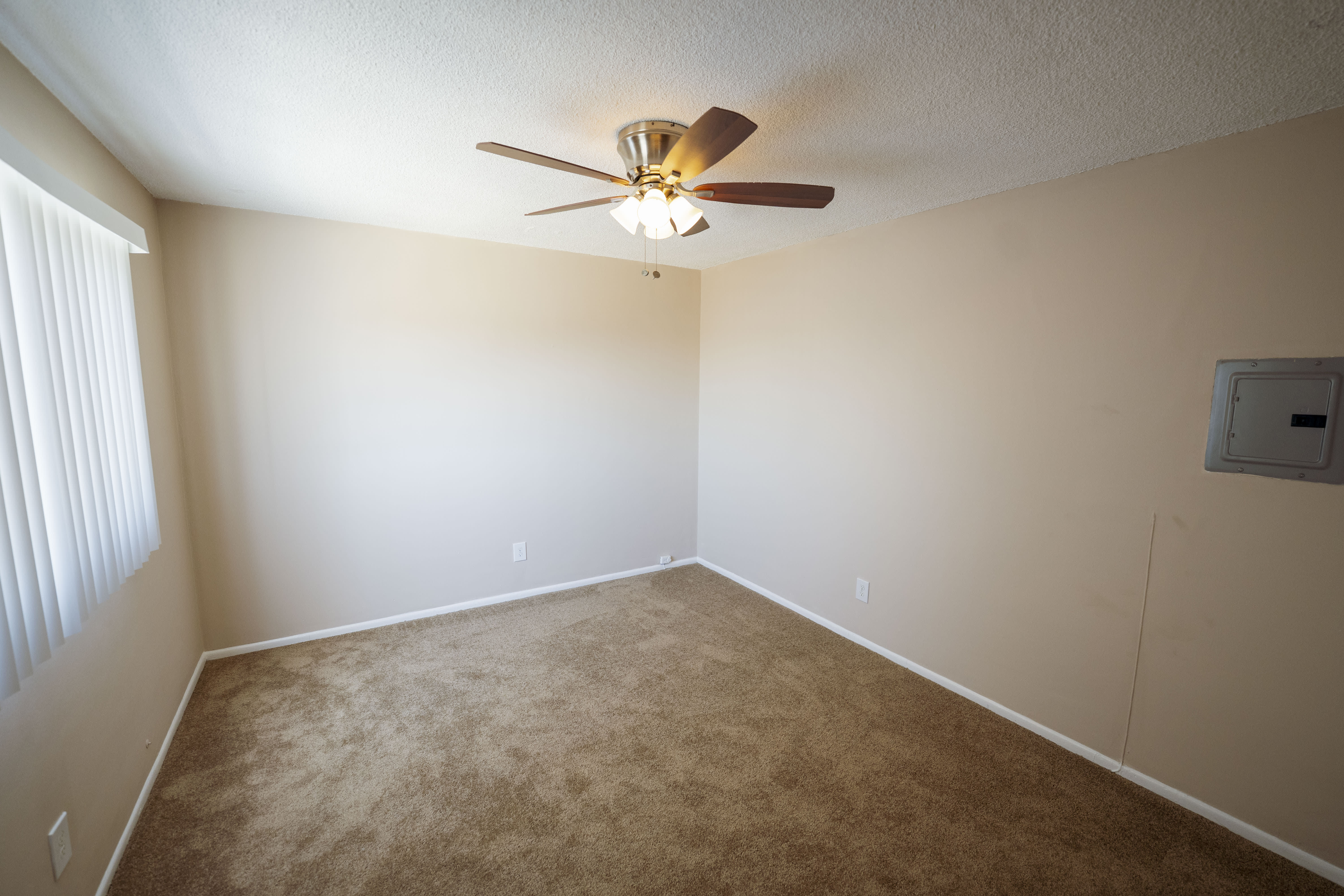 13601 Van Ness Avenue – photo 5