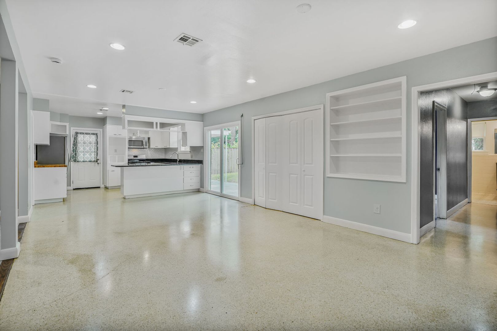 6015 Dover – photo 3