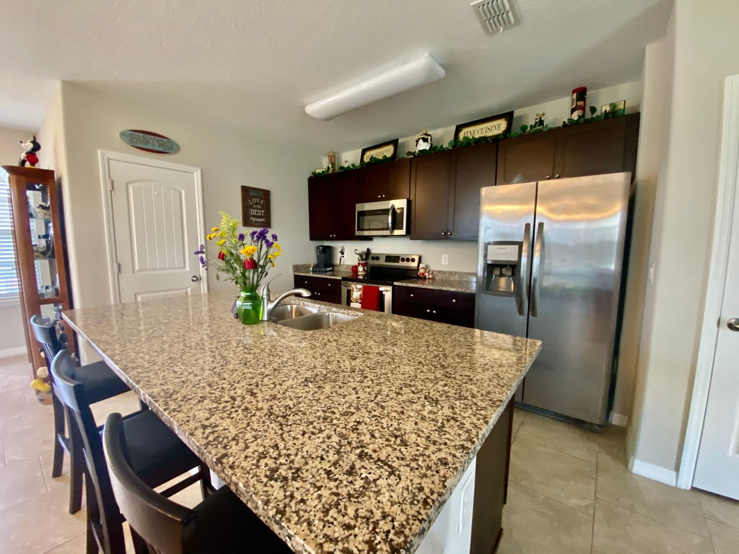 Awesome townhome in Resort Style Conmuunity – photo 5