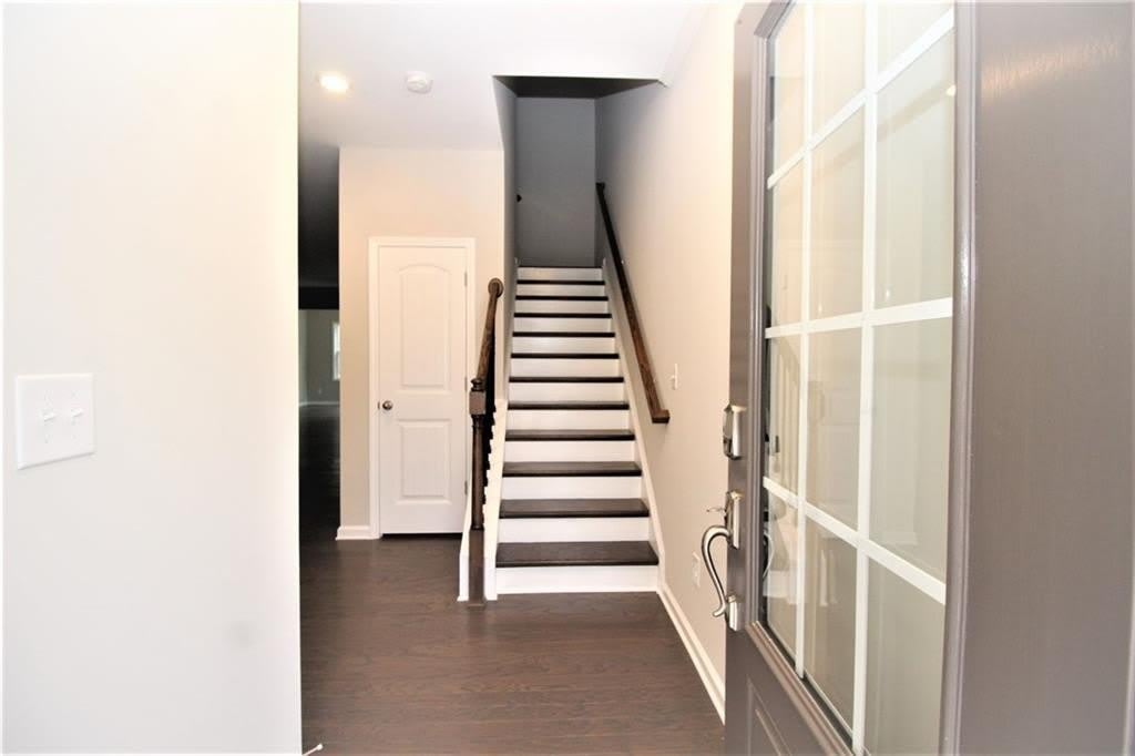 1736 Lansing Bluff Walk – photo 3