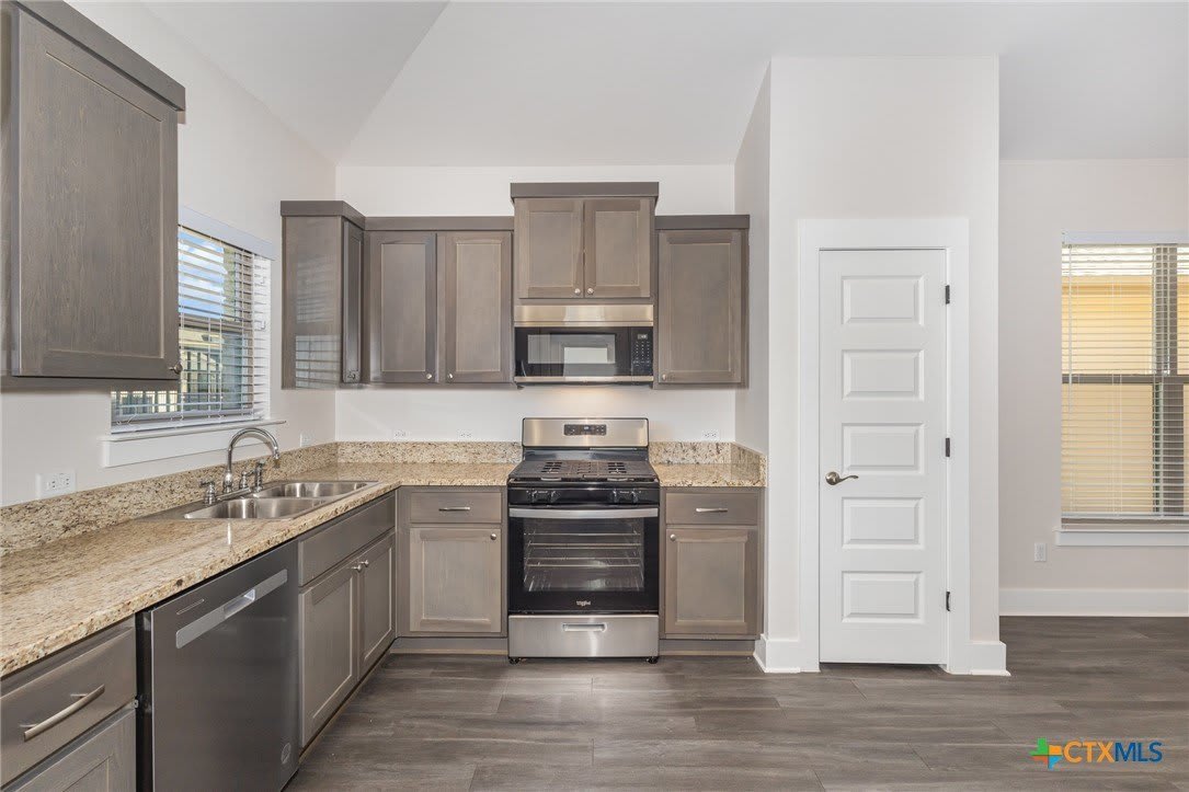 Windermere Parke Garden Villas – photo 3