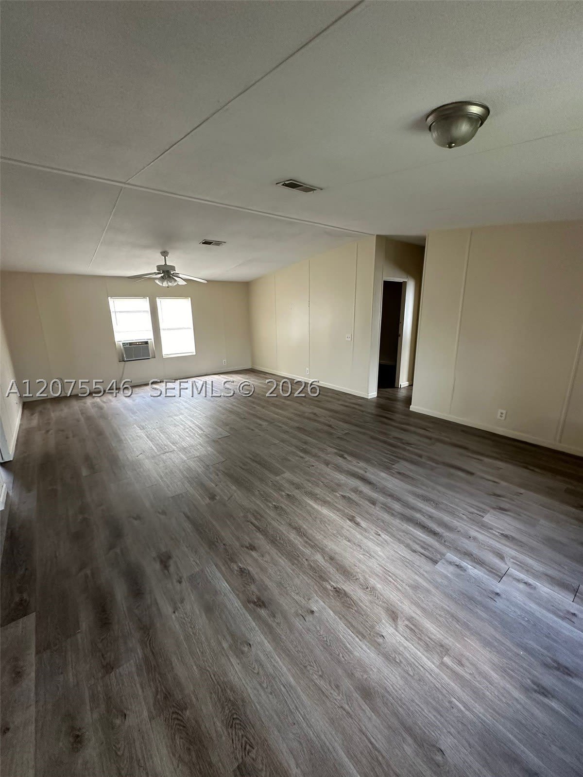10128 Marlin Dr – photo 2