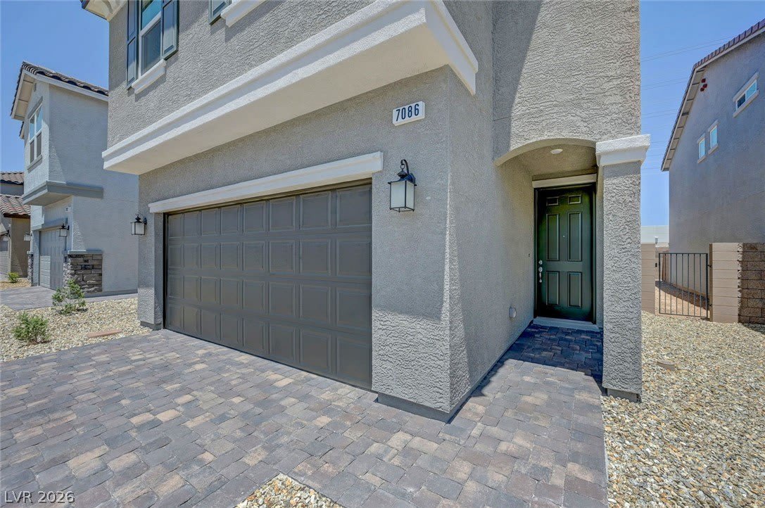 7086 Parkallen Avenue – photo 4