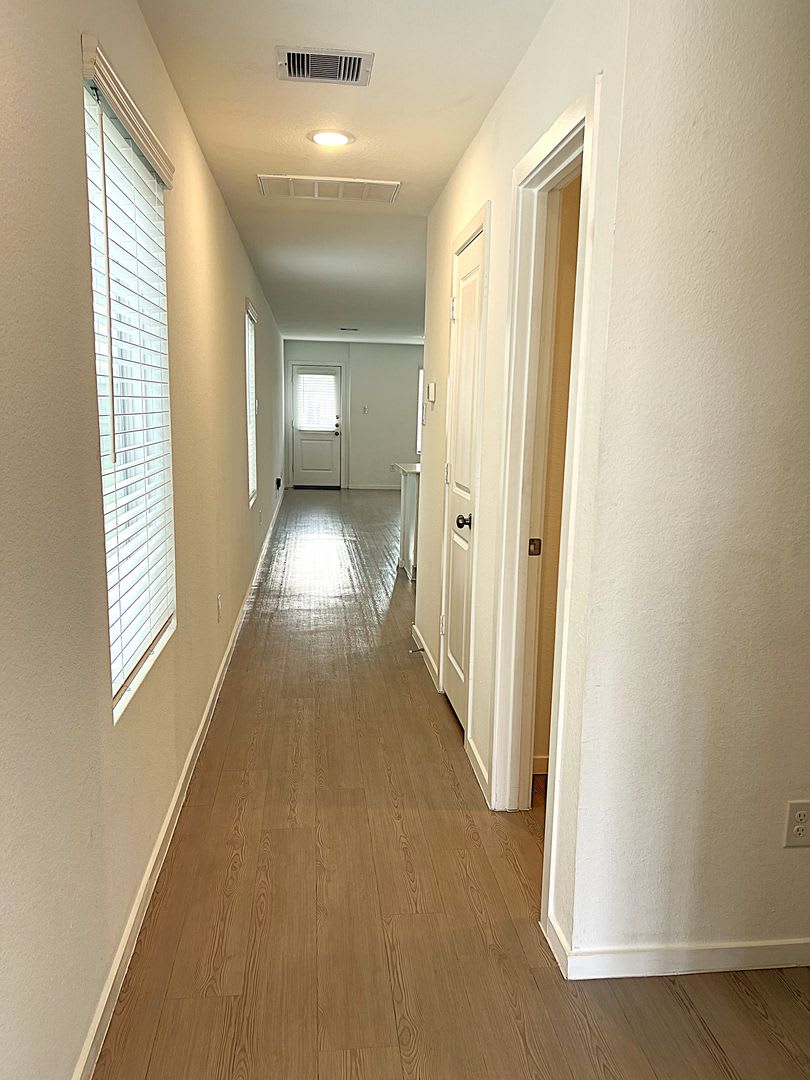 4 Bedroom Home Conveniently Located New Caney House in Tavola – photo 2