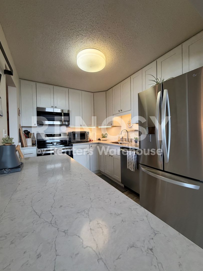 Available September 1St 2 Bedroom 1 Bath Condo In St Paul – photo 4