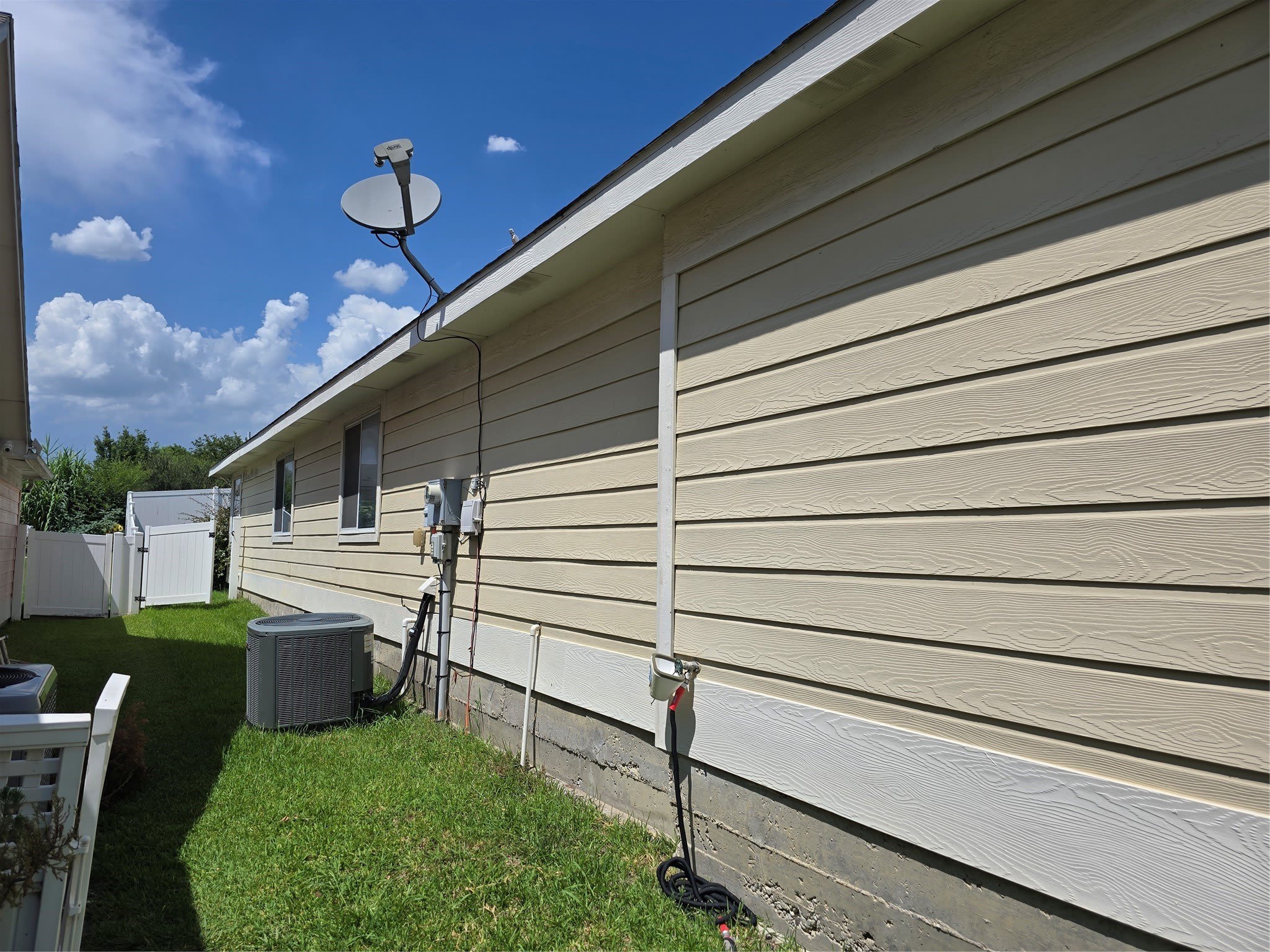 2410 Parkview Drive – photo 3
