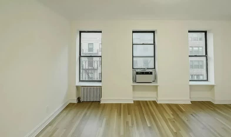 320 E 58th St – photo 2