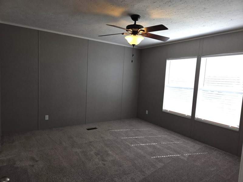 58 Charles Avenue – photo 3
