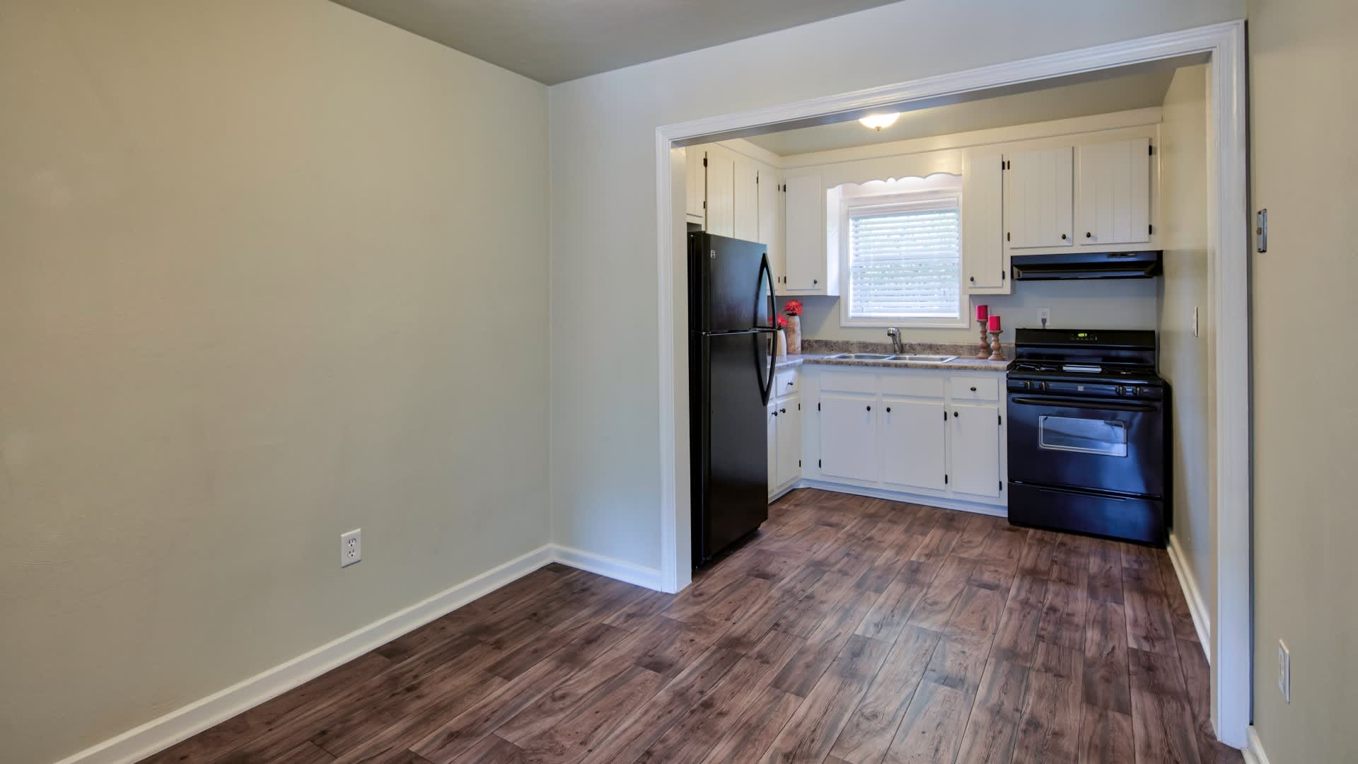 The Sterling Apartment Homes – photo 2