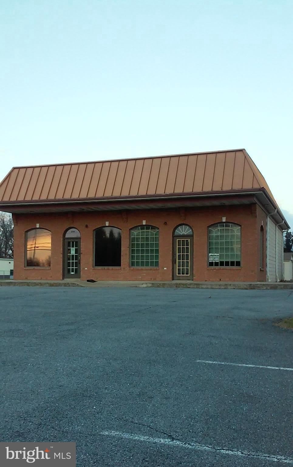 1747 W MAIN Street – photo 1