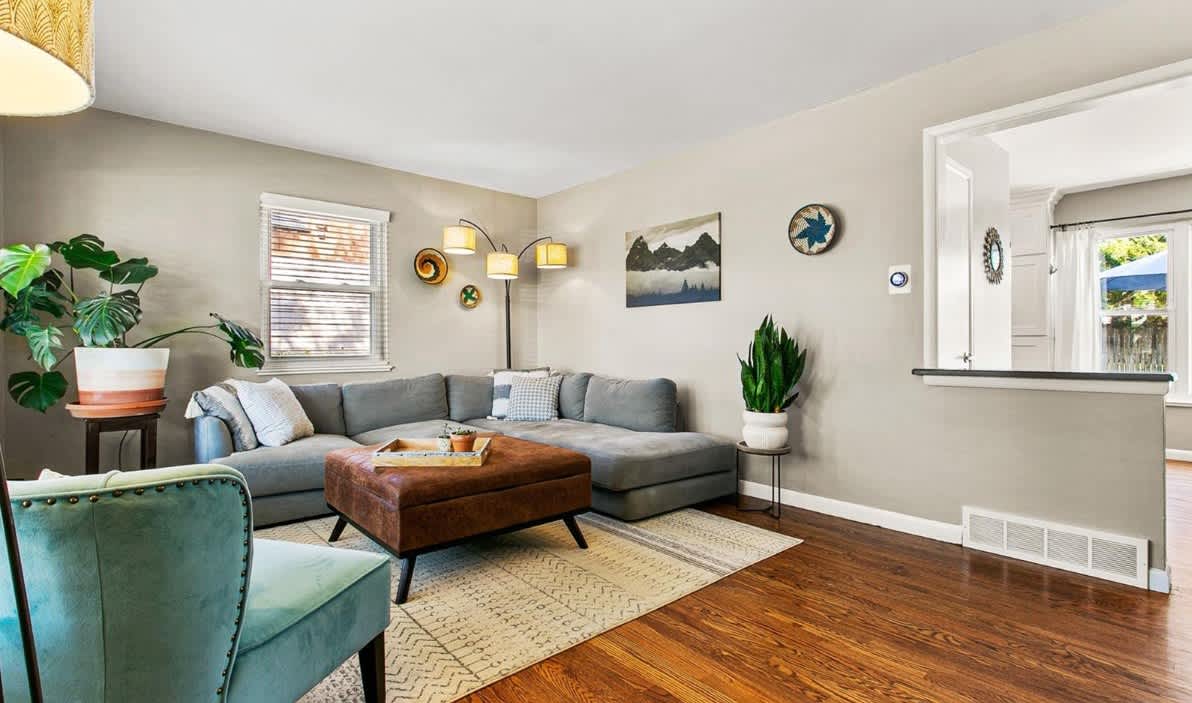 1718 South Elm Street – photo 5
