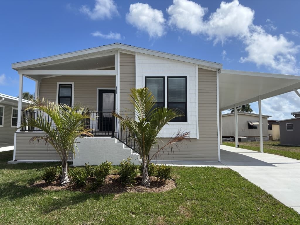 7423 43Rd Drive N – photo 1
