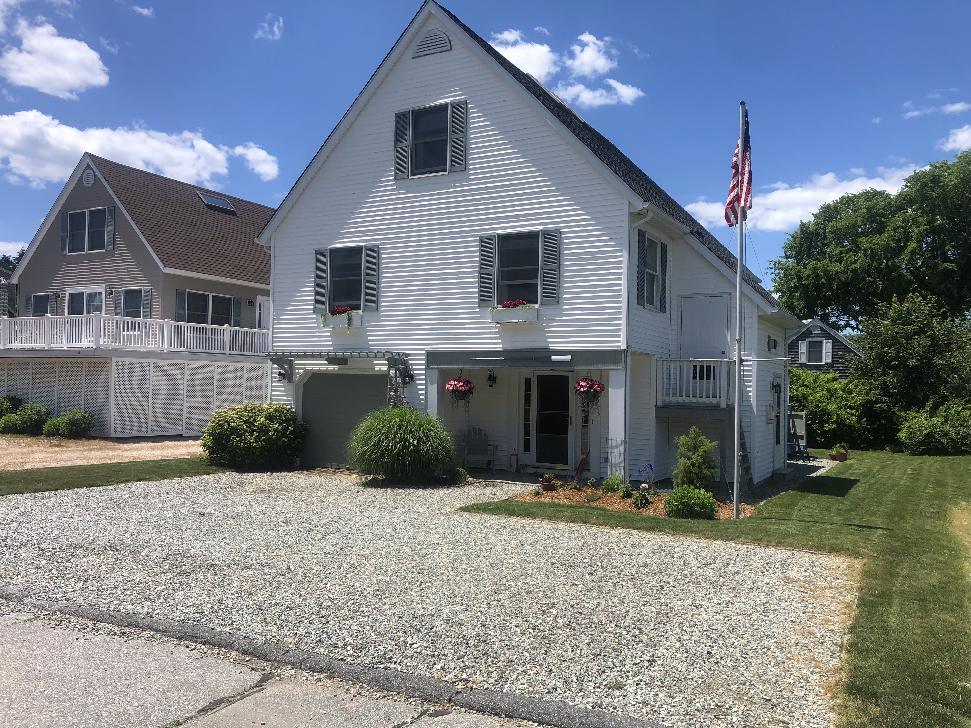 16 Middlefield Street – photo 1