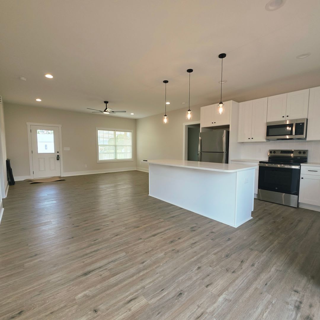 FOR RENT NEW CONSTRUCTION HOME – photo 4