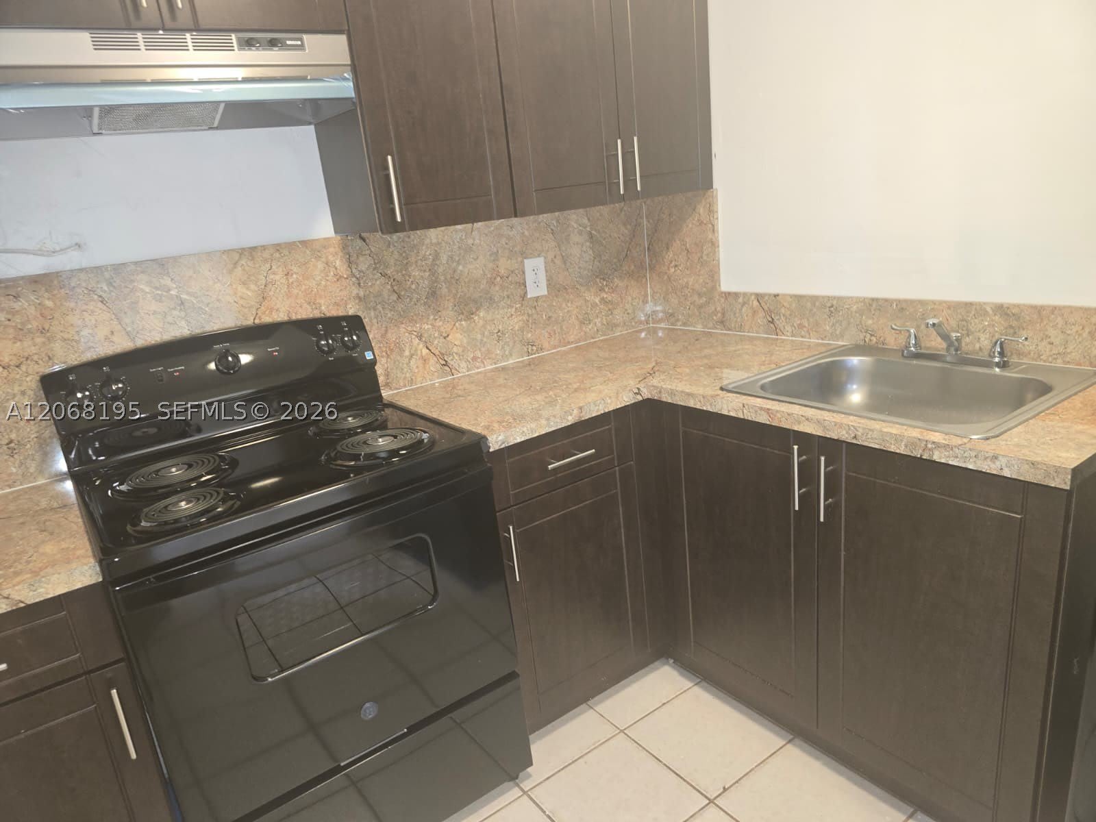 13725 NE 6th Ave – photo 4