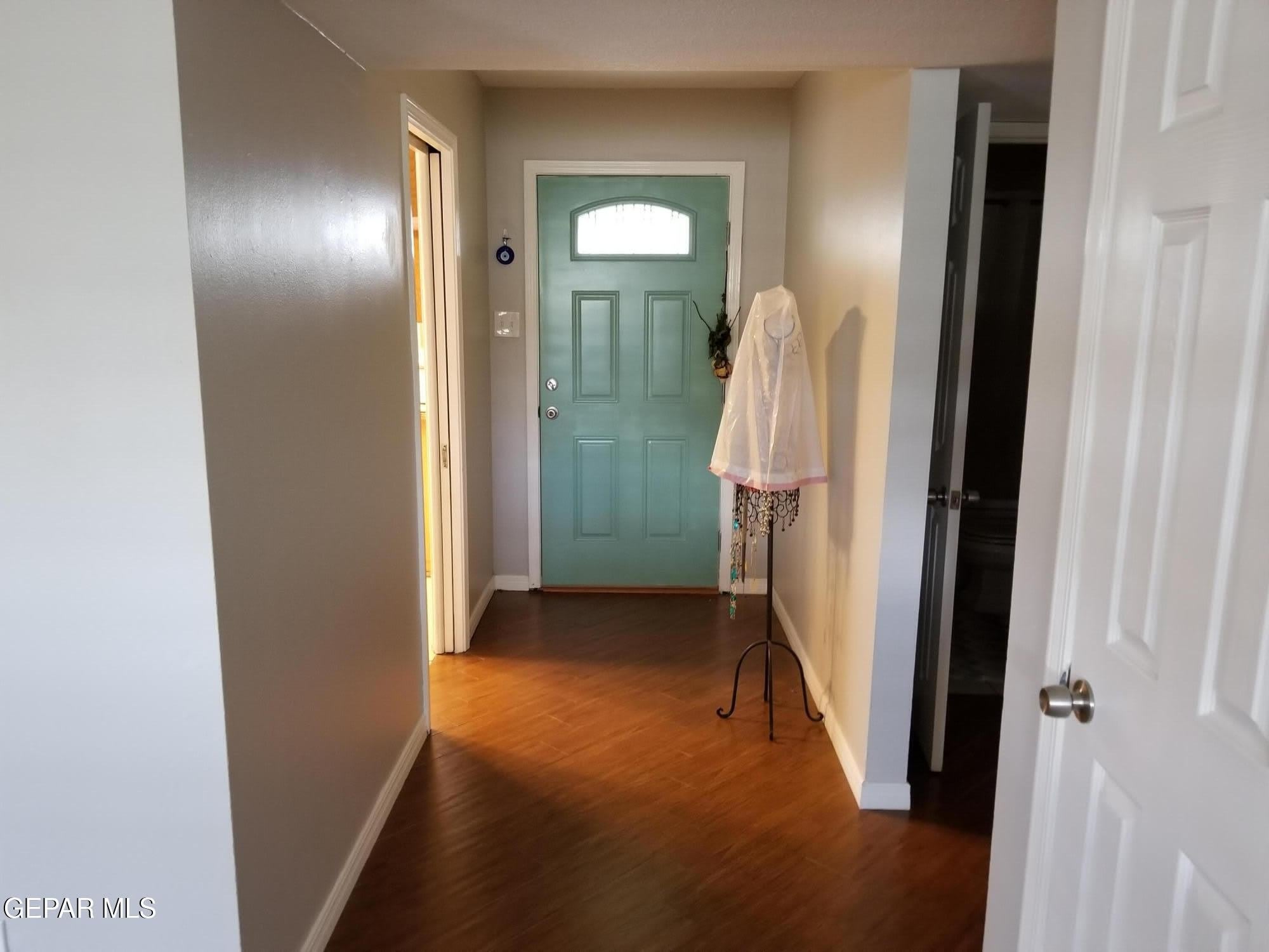 3301 GREENOCK Street – photo 4