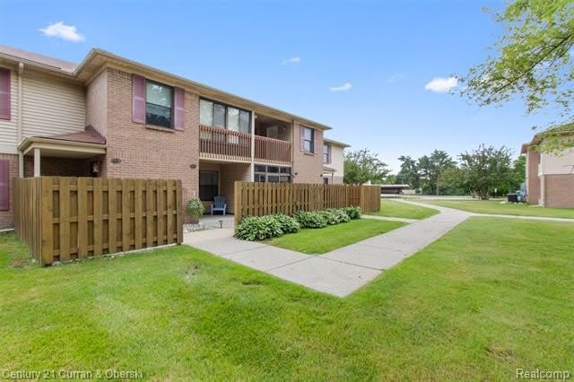 19313 Surrey Ln – photo 3