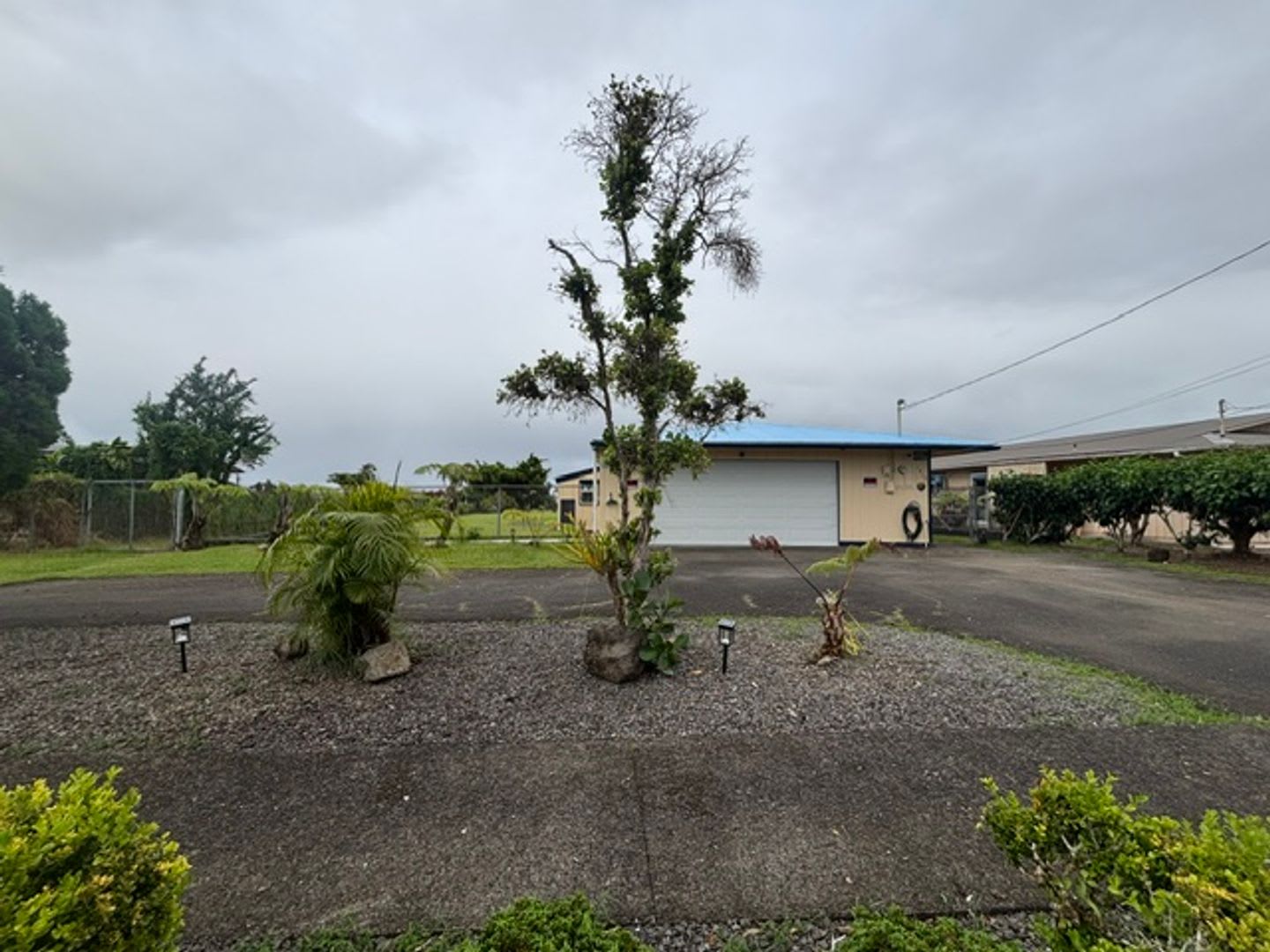 3 Bedroom / 2 Bath Pet Friendly Home In Hilo! – photo 4