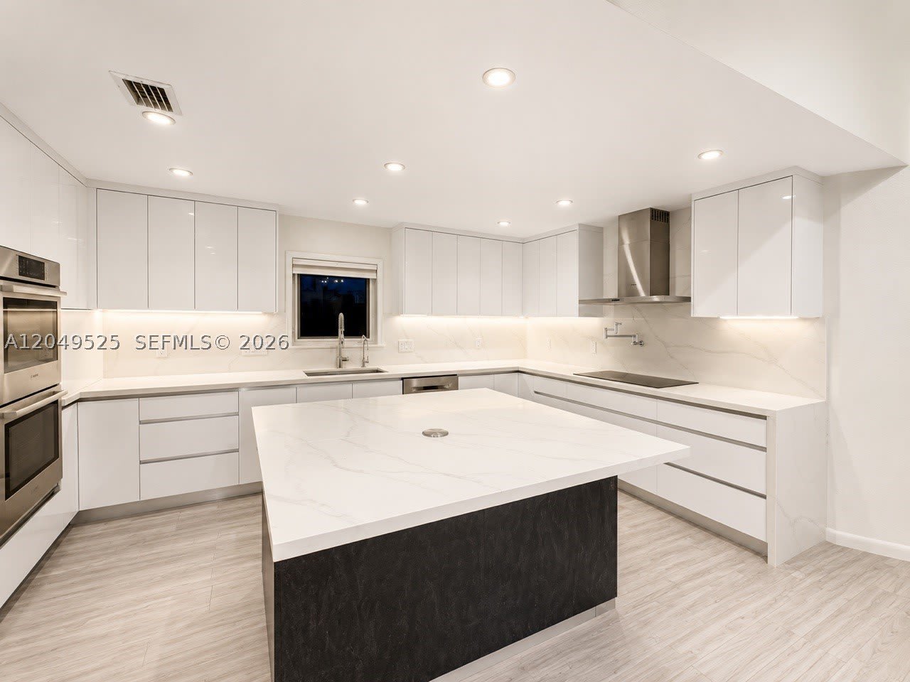 2616 Oakbrook Ct – photo 2